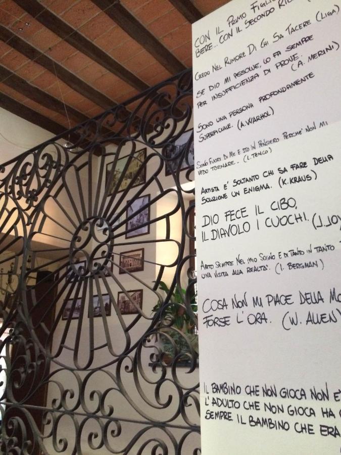 I Malpensanti Del Trieste Monticelli dʼOngina Eksteriør billede